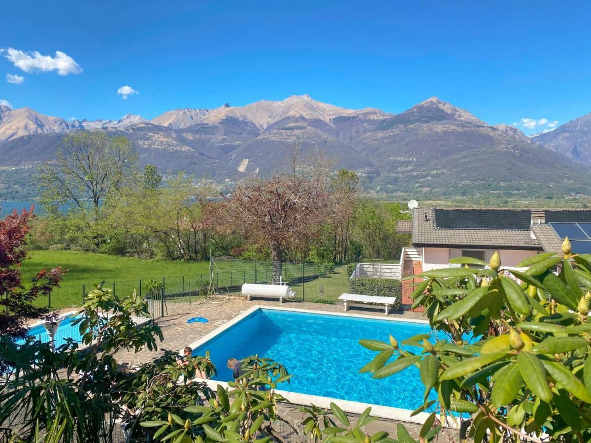 Bellavista A Garten Appartement Mit Pool 콜리코 외부 사진